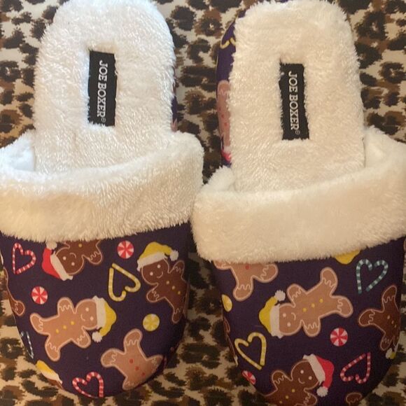 Gingerbread Joe Boxer Xmas Slippers size(9/10) - Picture 2 of 3